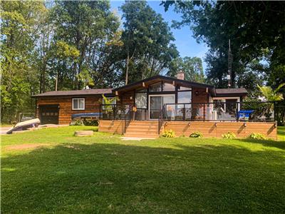 Bluebird Cottage on the Lake - Waterfront - Casino Rama