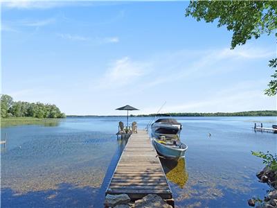 Rideau St Cottage