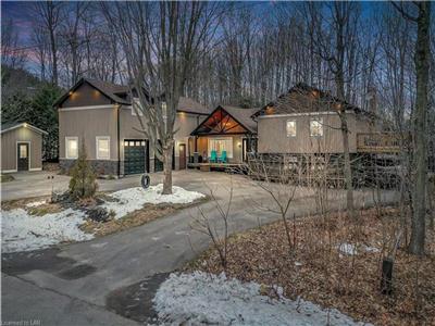 Tiny Lakeview Retreat with Hot Tub
