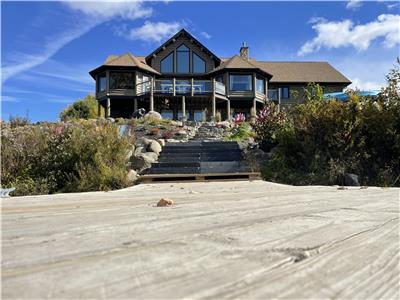 Burr Oak Retreat - Beautiful in the Fall on Manitouwabing