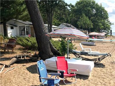 825'of Sandy Beach Northern get away on Lake Nipissing, known for it's fishing. Vacation awaits you.