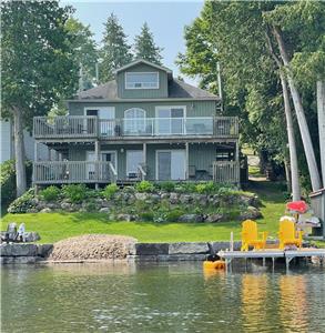 Enjoy your getaway at Cedar Hill Lakehouse