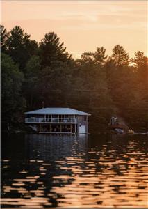 Absolutely Stunning and Charming Muskoka Lakefront Cottage