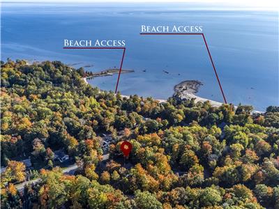 Family Cottage 200 meters (4 min walk) to Sandy Georgian Bay Beach in Magical Tiny - Sleeps 10!