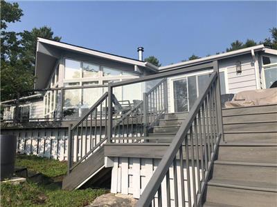 SUMMER AND FALL WOW!-Severn Area- 6 Mile Lake  4 Bedrm, 4 Season Renovated Cottage -sunsets, relax