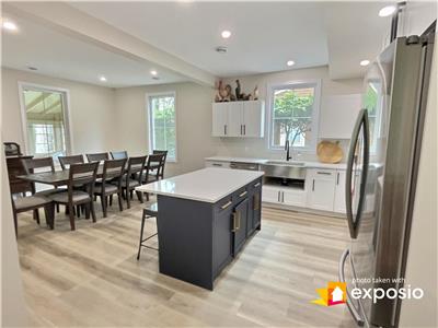 Gorgeous Renovated 5 BDR Century Home - Steps Away from Port Elgin's Main Beach!