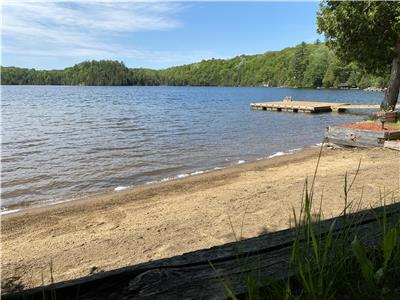 Dreamy Family Oasis ~ Lake Access ~ Games ~Skiing~Snowmobiling~Winter  and Summer Activities