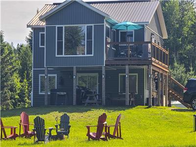 Waterfront House,Outside Hot Tub & Barrel Sauna, Fishing,Kayaking, Starlink Internet