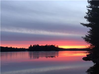 Family Cottage Getaway in the Kawartha Highlands!