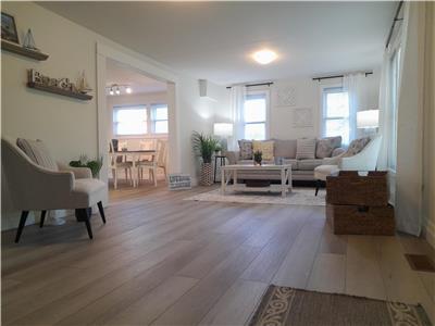 Cozy Cottage  $150/night April to June /$1000 per week all season