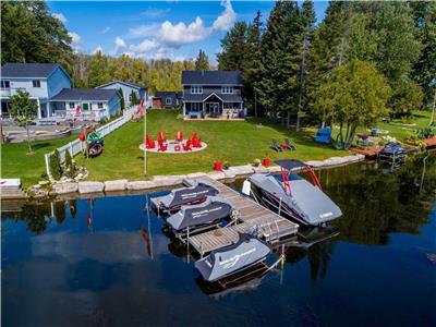 Kawartha Lakes Waterfront Cottage With Hot Tub!