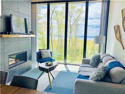 Mtis- Sunny chalet, spa & view on the Saint-Lawrence - Professional rental & cleaning team