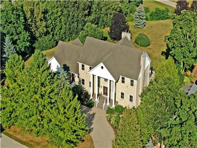 A Luxury Waterfront Paradise On Georgian Bay!