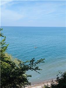 Sunview Lakehouse, Waterfront, Grand Bend, Bayfield, Lake Huron, Golf, Sunset, Dining, Theatre