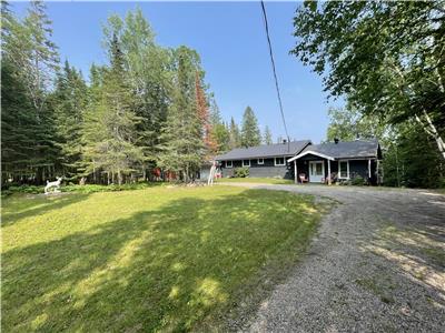 Cardwell Lake - Maynooth - Bancroft - Algonquin Park - Barry's Bay - Quiet - Sandy Beach