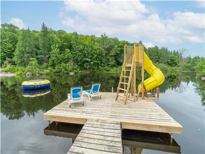 Water Wonderland w/ Private Guest House, Hot Tub, Kayaks + Waterslide