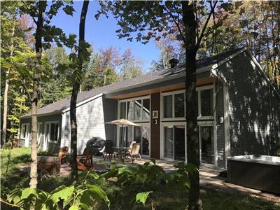 Chalets U - Le Malaga - Chalet Accessible - adapt - mobilit rduite - spa - Cantons-de-l'est