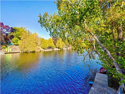 Great 7 bedroom cottage waterfront, hotub , $249