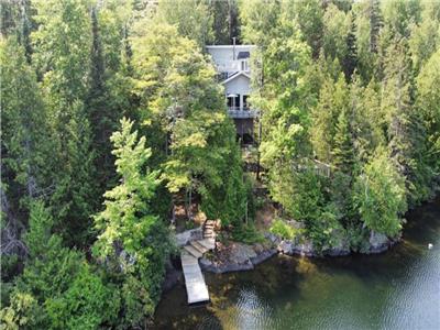 Retraite de la fort enchante Suite lit King & Spa