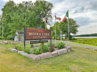 *** Moira Lake Cottages - FOUR WATERFRONT COTTAGES EXCLUSIVE TO YOUR GROUP ***