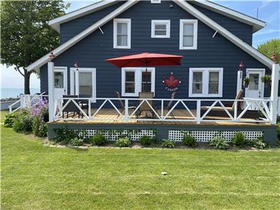 Lakeside Retreat | Spacious 4 Bedroom Lakefront Cottage in Private Lake Erie Country Club