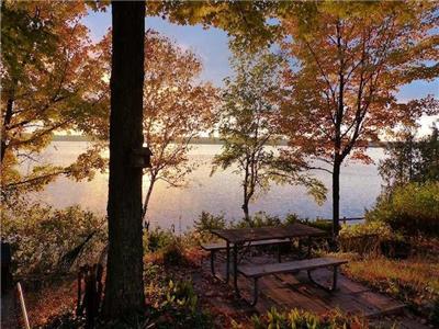 Hearts Home - Traditional Waterfront Cottage with Great Views, Hot Tub, AC