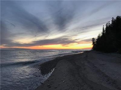 Lake Huron waterfront Cottage, Bayfield, Goderich, Grand Bend, fabulous sunset views