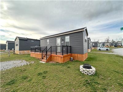 Fully Furnished and Ready to Move In | Fabulous Resort Cottage at Bellmere Winds Golf Resort