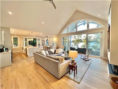 NEW!! Spectacular four season cottage with panoramic, sunset views on prestigious Kennisis Lake!