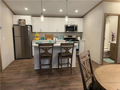 Kingfisher Cottage Available at Bonnie Lake Resort in Muskoka