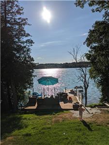 Lakeside cottage paradise on Little Lake Brighton