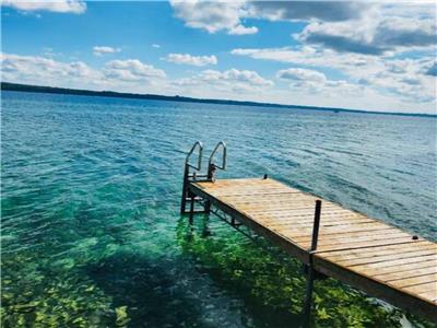 Blue Moon Cottage Waterfront, Bain  Remous, Foyer, 5 Couchages, Quai