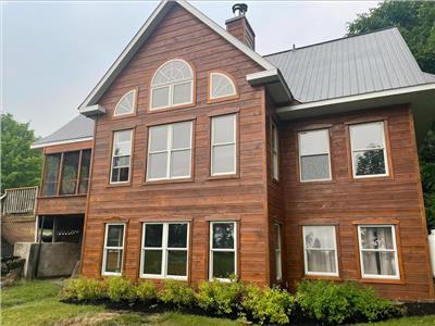 Four Seasons Calabogie Lake House