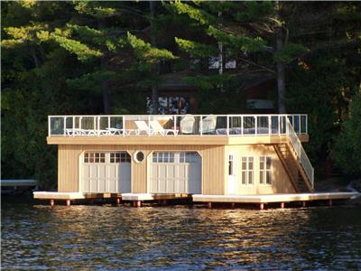 On Lake Muskoka,2kayaks,SUP,canoe,hot tub,playset,outdoor living on top of boathouse,lovely sunsets