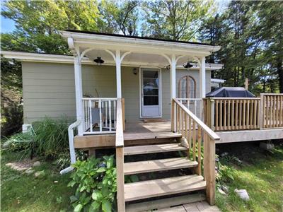 *Newly Listed!  Peaceful Family Cottage for rent in Point Clark