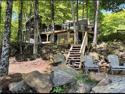 Lakefront Nature Retreat: Relax-Play-Explore: 4-acres/Private Waterfront/Canoe/Kayaks/Paddleboard