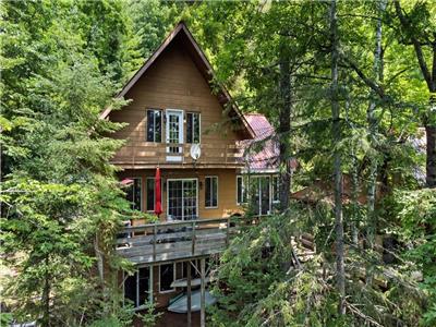 Beautiful Turnkey Waterfront 4 Season Home/Cottage