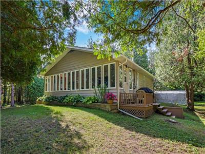 553 CARDINAL LANE, Renfrew K7V 3Z8
