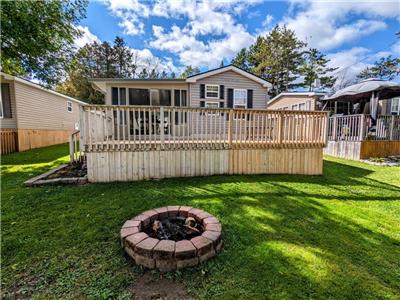 Only a few minutes' walk to the beach, pool, and playground!
