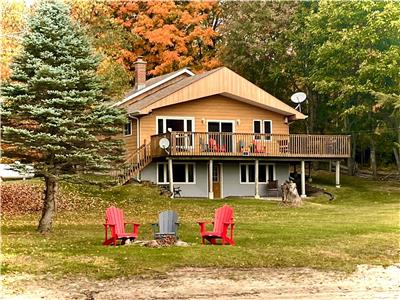 Boomerang Cottage on Ruth Lake near Powassan