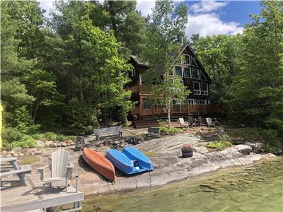 Chalet Casa Manana situ sur le prestigieux Sandy Lake