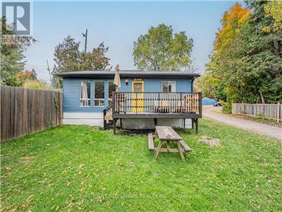 3 Bedroom Cozy Cottage For Rent- Lake Dalrymple