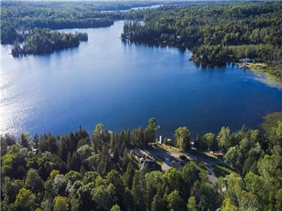 Pet Friendly-Waterfront-BBQ-Firepit-2.5hr from GTA