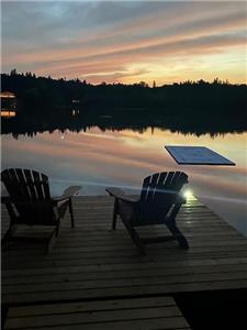 Beautiful waterfront cottage on Lac Bernard