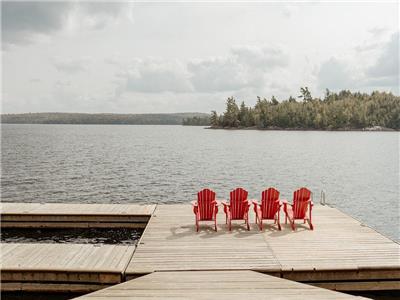 Camp Yeti Cottage - Kennisis Lake - Hot Tub & Sauna