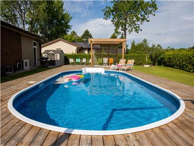 Multi-Family cottage with Pool near Presqu'ile & PEC