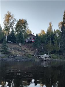 Kapkichi Lake remote cottage for sale