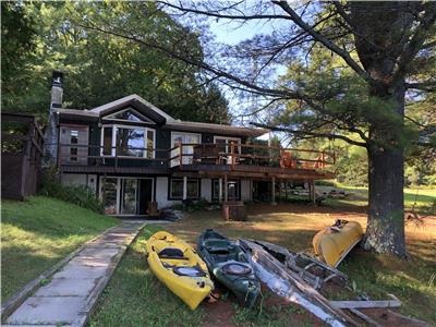 Chalet au bord du lac,  1 heure au nord d'Ottawa, lac McArthur, Val-des-Monts