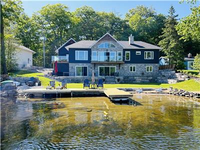 Cottage In The Cove