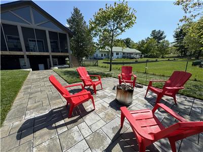 Honey Harbour Hideaway